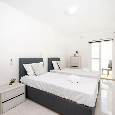 Vela Blu - Rose Court Apartment