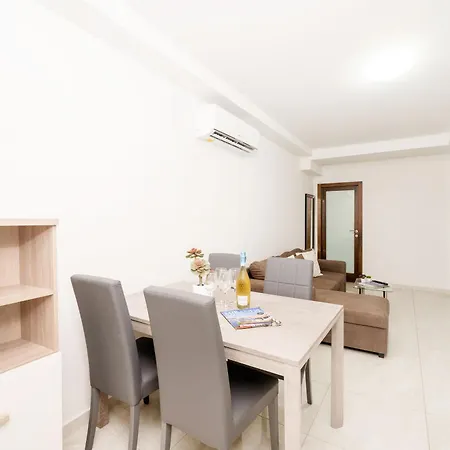 Vela Blu - Rose Court * Gzira