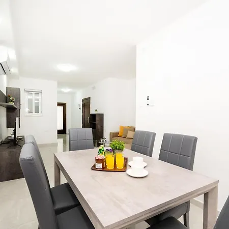 Vela Blu - Rose Court Lägenhet Gzira