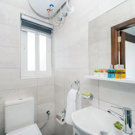 Vela Blu - Rose Court Apartman