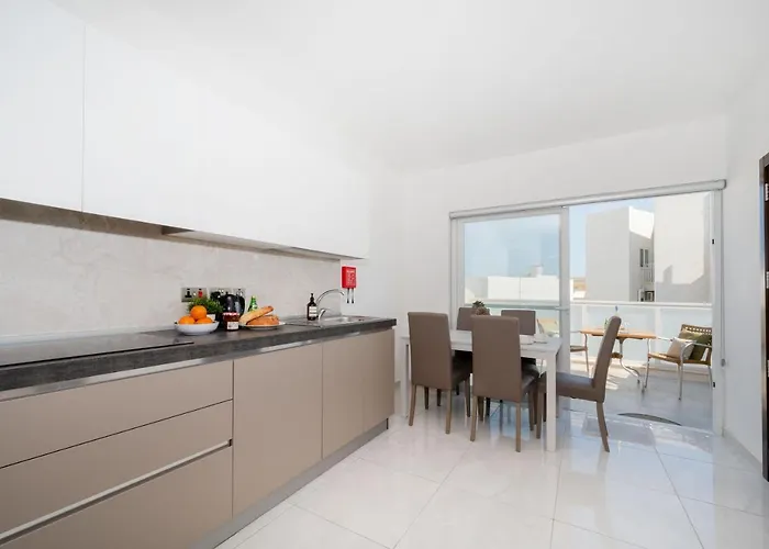 Vela Blu - Rose Court Gżira