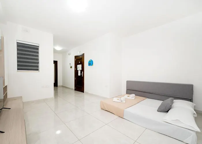 Vela Blu - Rose Court * Gżira