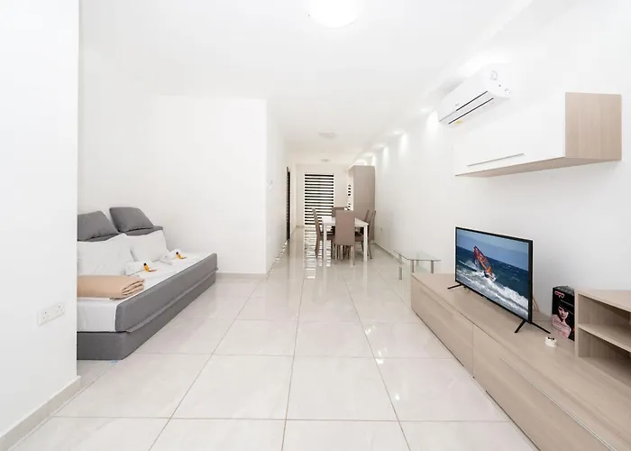 Vela Blu - Rose Court Gżira